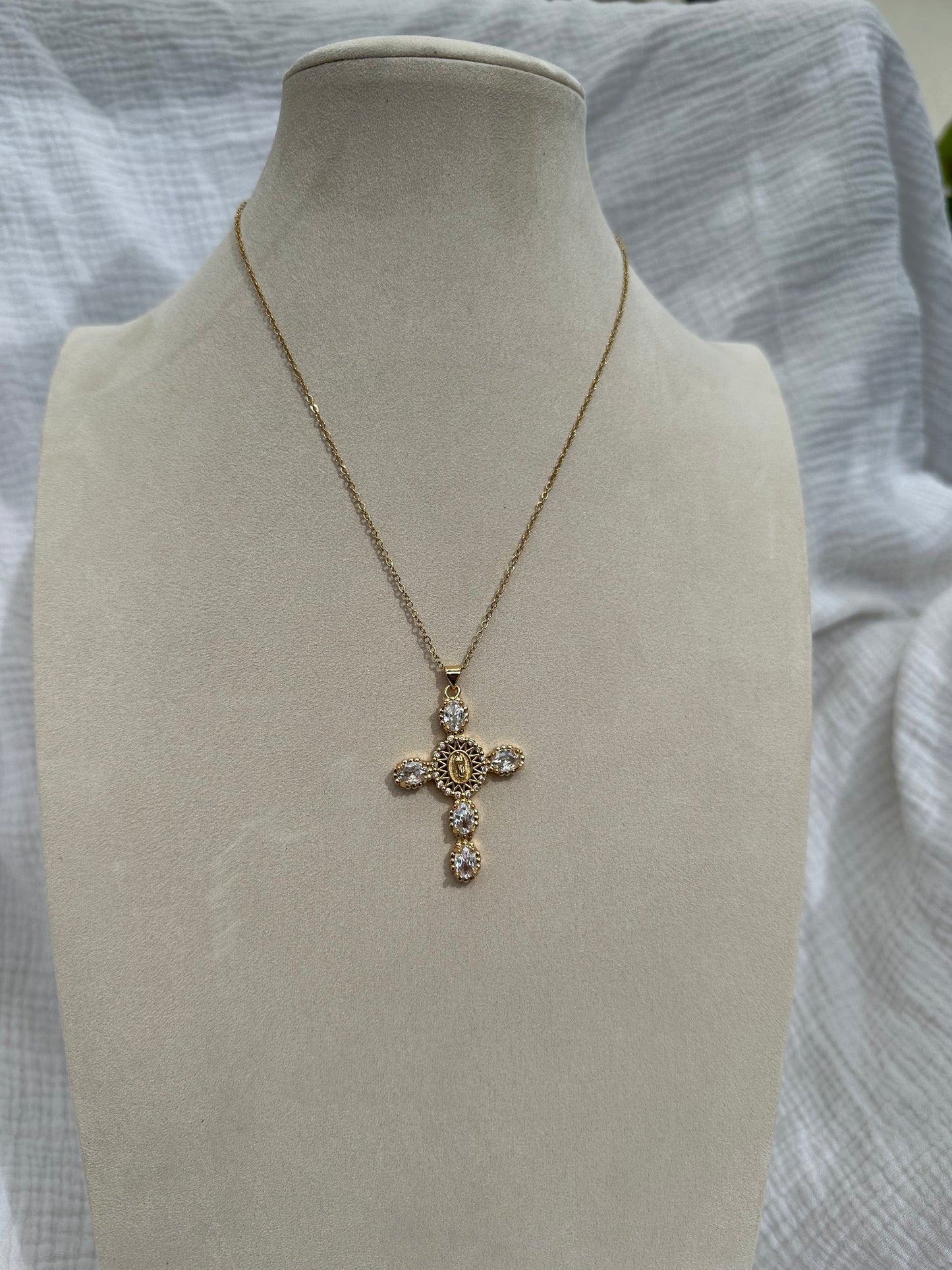 Collier Esther