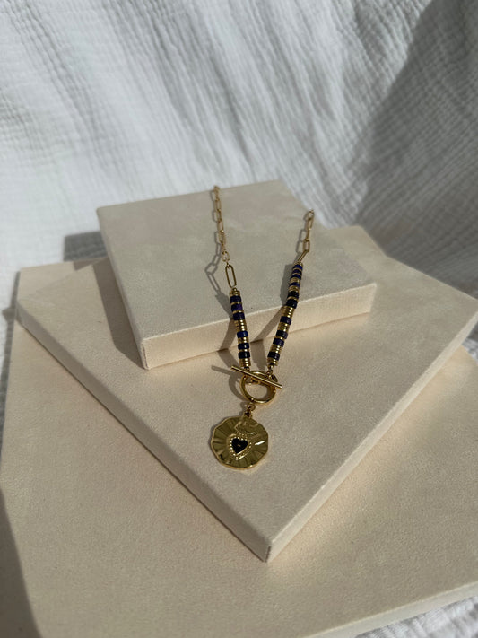 Collier Sarah