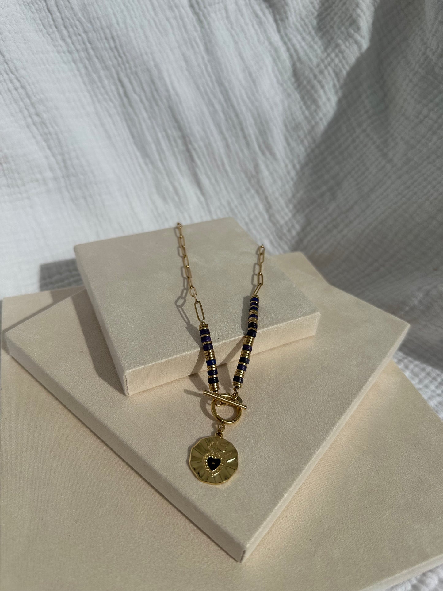 Collier Sarah