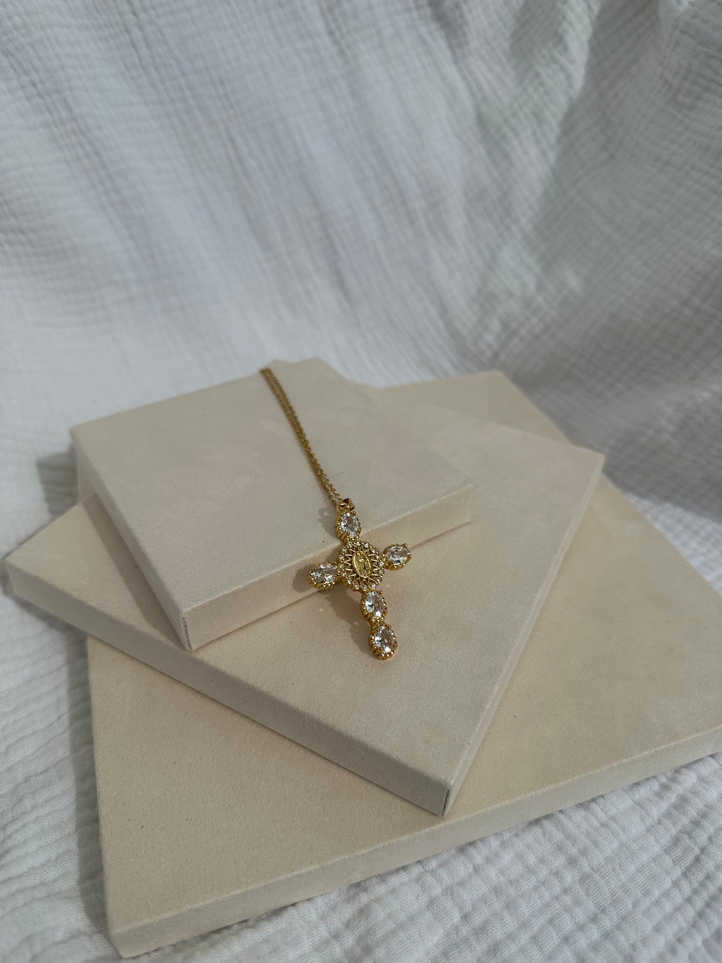 Collier Esther
